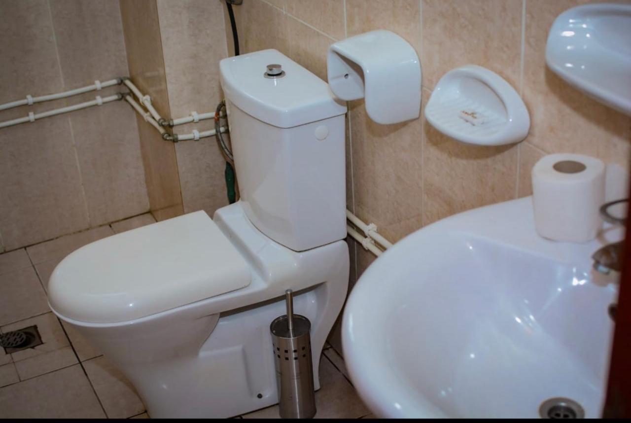 Appartement Cosy Goldy Bonapriso Douala Luaran gambar