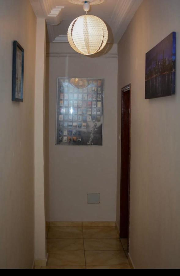 Appartement Cosy Goldy Bonapriso Douala Luaran gambar